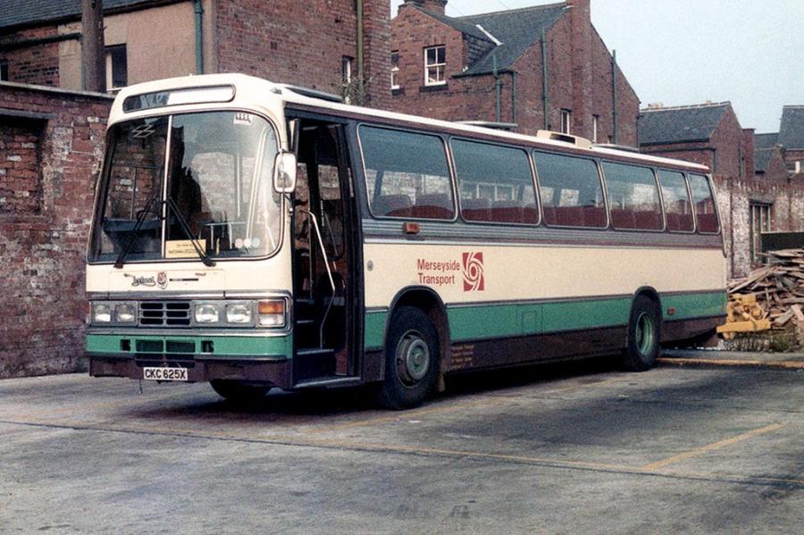  Leyland Tiger TRCTL11/2R Duple Dominant III 1980 года  (фото 1 из 1)